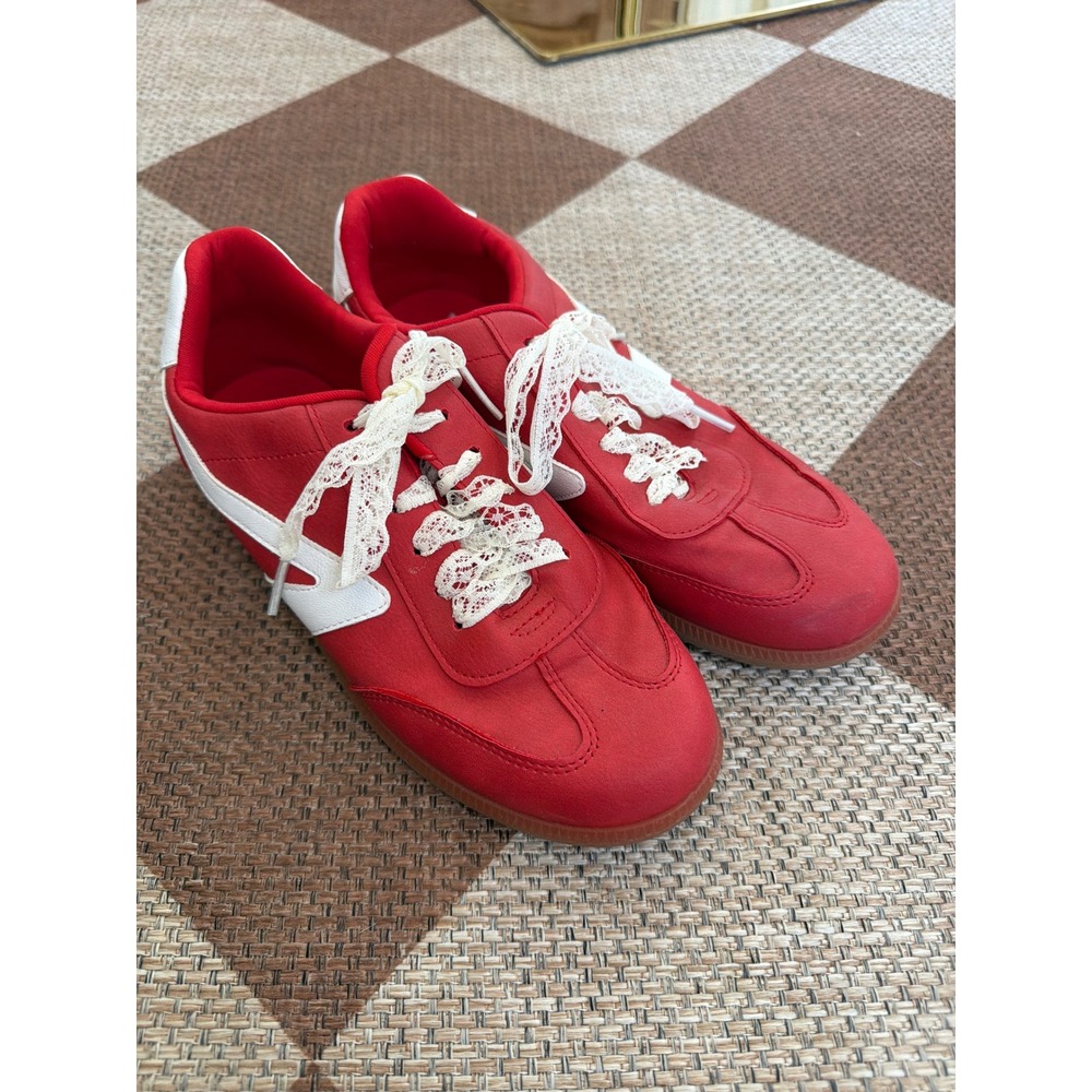 DV Dolce Vita Quantum Red White Lace Up Sneakers Gum Sole Womens 7.5